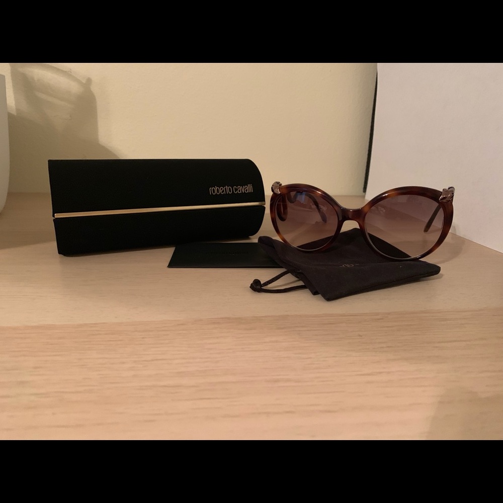 Roberto Cavalli sunglasses - Picture 3 of 4